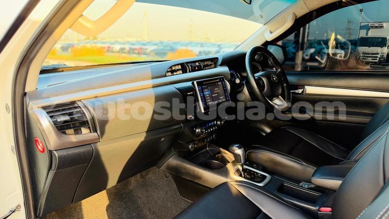 Big with watermark toyota hilux anse la raye import dubai 4389