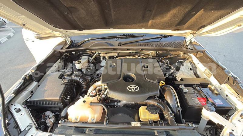 Big with watermark toyota hilux anse la raye import dubai 4389