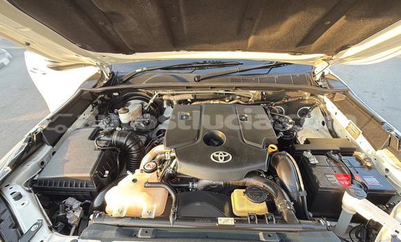 Acheter Occasion Voiture Toyota Hilux Blanc à Import - Dubai, Anse-la-Raye Acheter Occasion Voiture Toyota Hilux Blanc à Import - Dubai, Anse-la-Raye