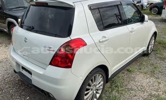 Acheter Occasion Voiture Toyota Hilux Blanc à Castries, Castries Acheter Occasion Voiture Toyota Hilux Blanc à Castries, Castries