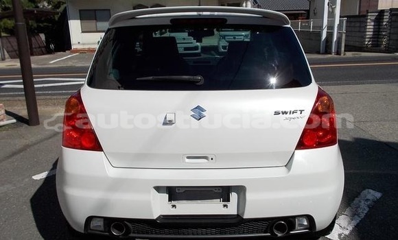 Buy Used Suzuki Swift White Car in Choiseul in Choiseul Buy Used Suzuki Swift White Car in Choiseul in Choiseul