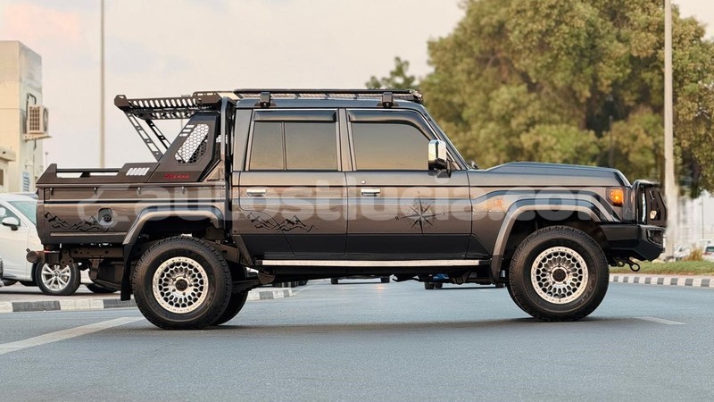 Big with watermark toyota land cruiser anse la raye import dubai 4397
