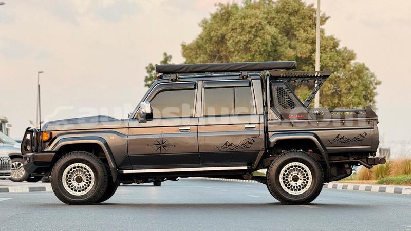Big with watermark toyota land cruiser anse la raye import dubai 4397