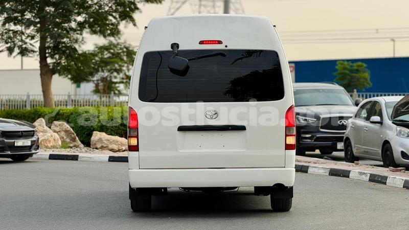 Big with watermark toyota hiace anse la raye import dubai 4399