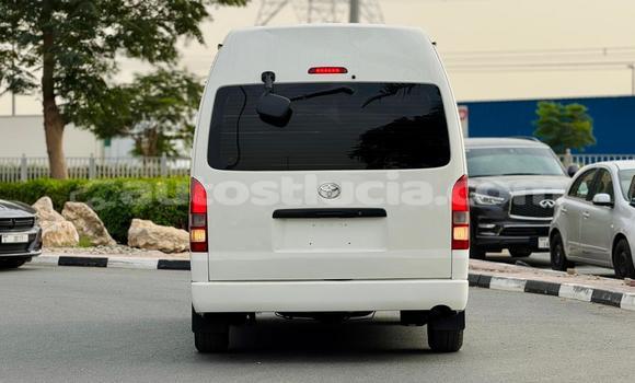 Acheter Occasion Voiture Toyota Hiace Blanc à Import - Dubai, Anse-la-Raye Acheter Occasion Voiture Toyota Hiace Blanc à Import - Dubai, Anse-la-Raye