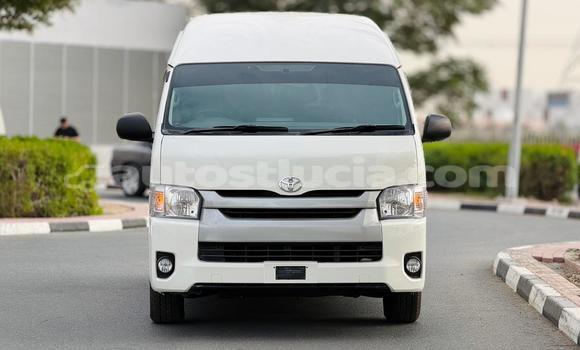 Acheter Occasion Voiture Toyota Hiace Blanc à Import - Dubai, Anse-la-Raye Acheter Occasion Voiture Toyota Hiace Blanc à Import - Dubai, Anse-la-Raye