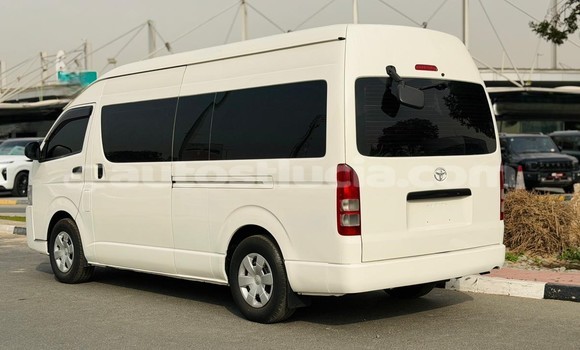 Acheter Occasion Voiture Toyota Hiace Blanc à Import - Dubai, Anse-la-Raye Acheter Occasion Voiture Toyota Hiace Blanc à Import - Dubai, Anse-la-Raye