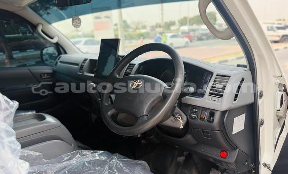 Acheter Occasion Voiture Toyota Hiace Blanc à Import - Dubai, Anse-la-Raye Acheter Occasion Voiture Toyota Hiace Blanc à Import - Dubai, Anse-la-Raye