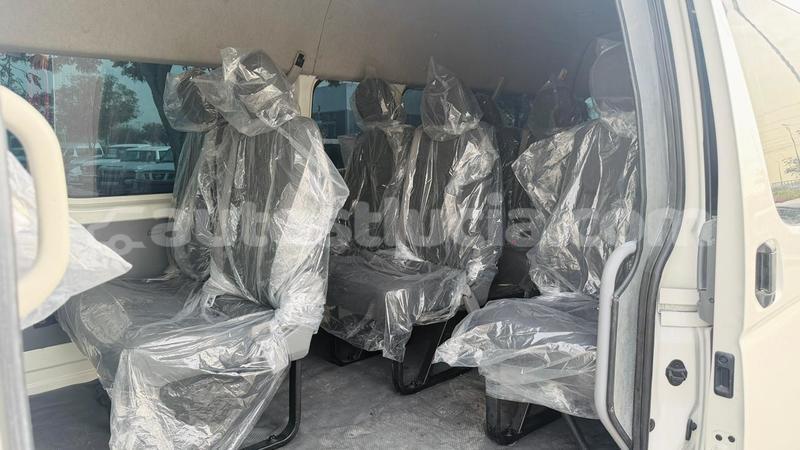 Big with watermark toyota hiace anse la raye import dubai 4399