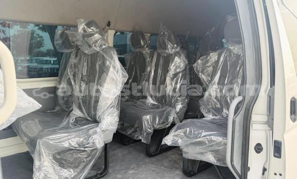 Acheter Occasion Voiture Toyota Hiace Blanc à Import - Dubai, Anse-la-Raye Acheter Occasion Voiture Toyota Hiace Blanc à Import - Dubai, Anse-la-Raye