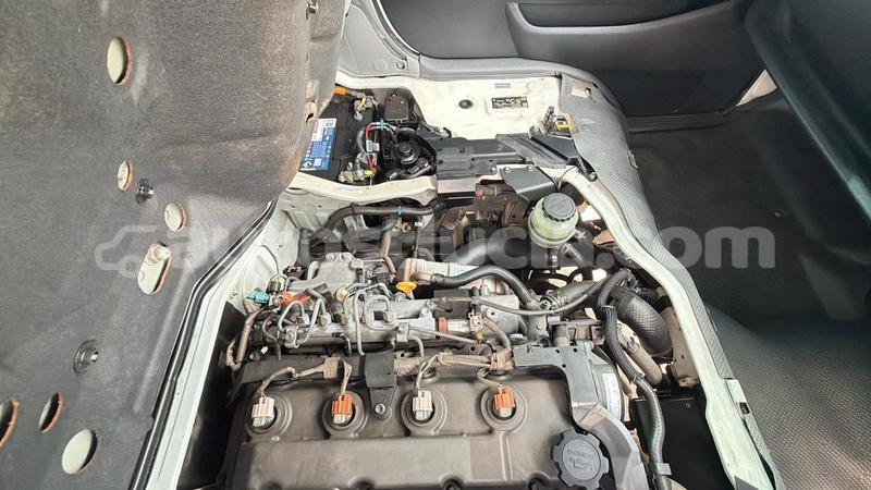 Big with watermark toyota hiace anse la raye import dubai 4399