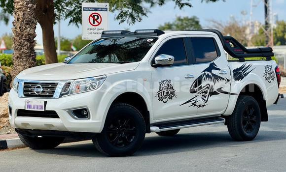 Buy Used Nissan Navara White Car in Import - Dubai in Anse-la-Raye