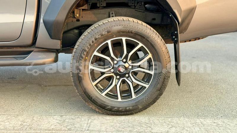 Big with watermark toyota hilux anse la raye import dubai 4404