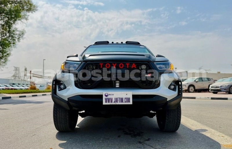 Big with watermark toyota hilux anse la raye import dubai 4406