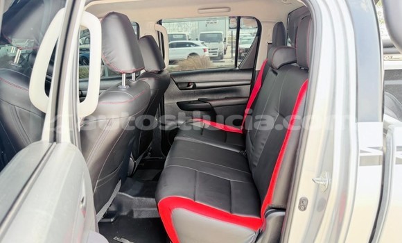 Acheter Occasion Voiture Toyota Hilux Gris à Import - Dubai, Anse-la-Raye Acheter Occasion Voiture Toyota Hilux Gris à Import - Dubai, Anse-la-Raye