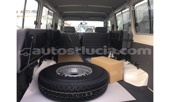 Buy Import Toyota Land Cruiser White Car in Import - Dubai in Anse-la-Raye Buy Import Toyota Land Cruiser White Car in Import - Dubai in Anse-la-Raye