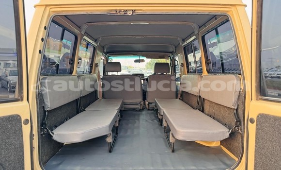 Acheter Occasion Voiture Toyota Land Cruiser Beige à Import - Dubai, Anse-la-Raye Acheter Occasion Voiture Toyota Land Cruiser Beige à Import - Dubai, Anse-la-Raye