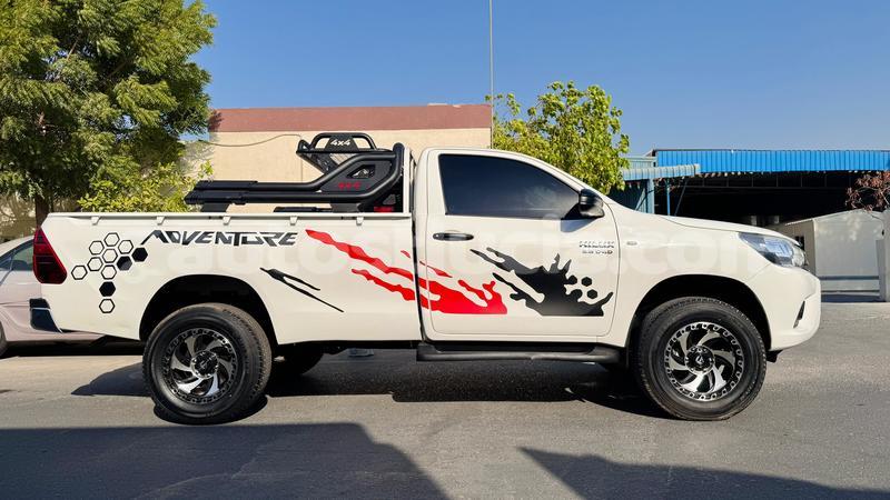 Big with watermark toyota hilux anse la raye import dubai 4411