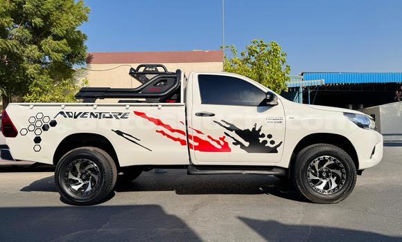 Acheter Occasion Voiture Toyota Hilux Blanc à Import - Dubai, Anse-la-Raye Acheter Occasion Voiture Toyota Hilux Blanc à Import - Dubai, Anse-la-Raye