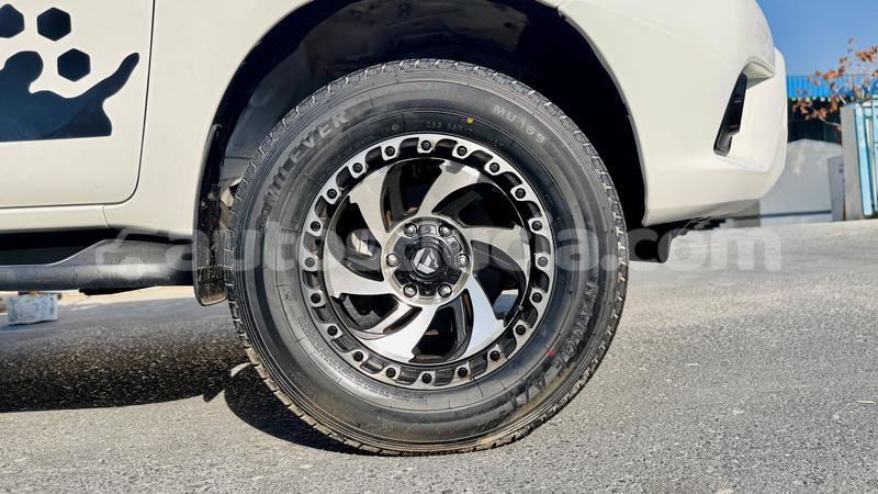 Big with watermark toyota hilux anse la raye import dubai 4411