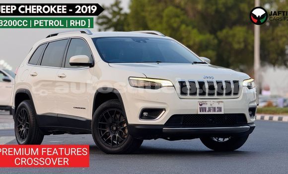Buy Used Jeep Cherokee White Car in Import - Dubai in Anse-la-Raye