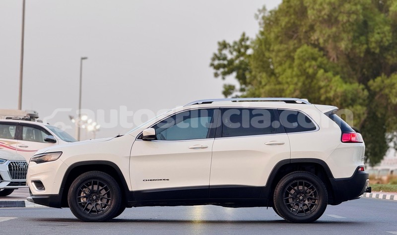 Big with watermark jeep cherokee anse la raye import dubai 4412