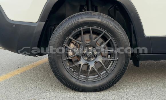 Acheter Occasion Voiture Jeep Cherokee Blanc à Import - Dubai, Anse-la-Raye Acheter Occasion Voiture Jeep Cherokee Blanc à Import - Dubai, Anse-la-Raye