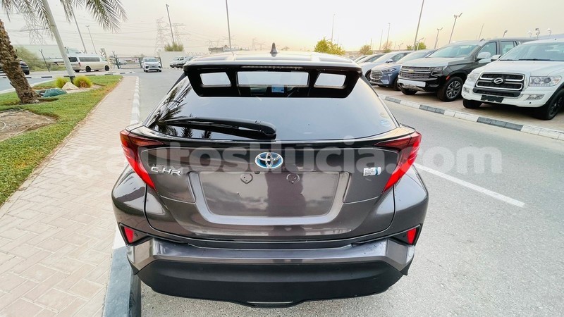 Big with watermark toyota c hr anse la raye import dubai 4415