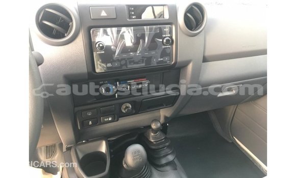 Buy Import Toyota Land Cruiser White Car in Import - Dubai in Anse-la-Raye Buy Import Toyota Land Cruiser White Car in Import - Dubai in Anse-la-Raye