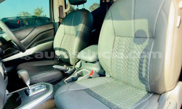 Acheter Occasion Voiture Nissan Navara Marron à Import - Dubai, Anse-la-Raye Acheter Occasion Voiture Nissan Navara Marron à Import - Dubai, Anse-la-Raye
