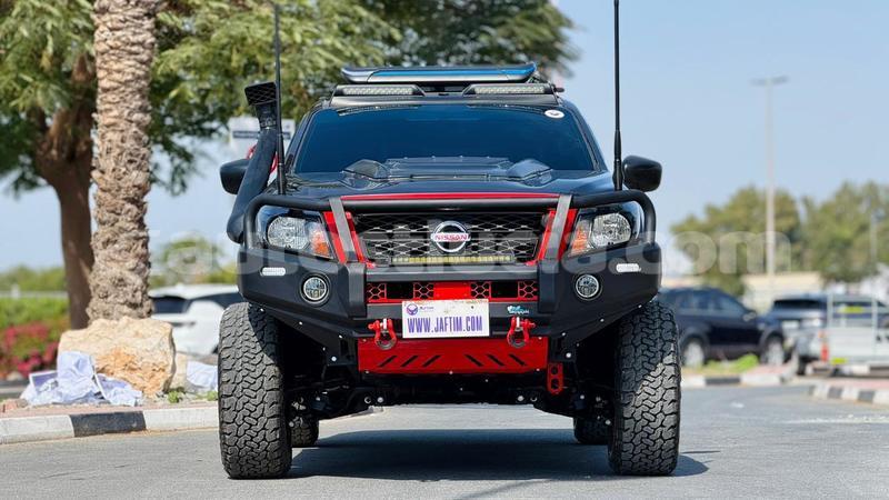 Big with watermark nissan navara anse la raye import dubai 4421