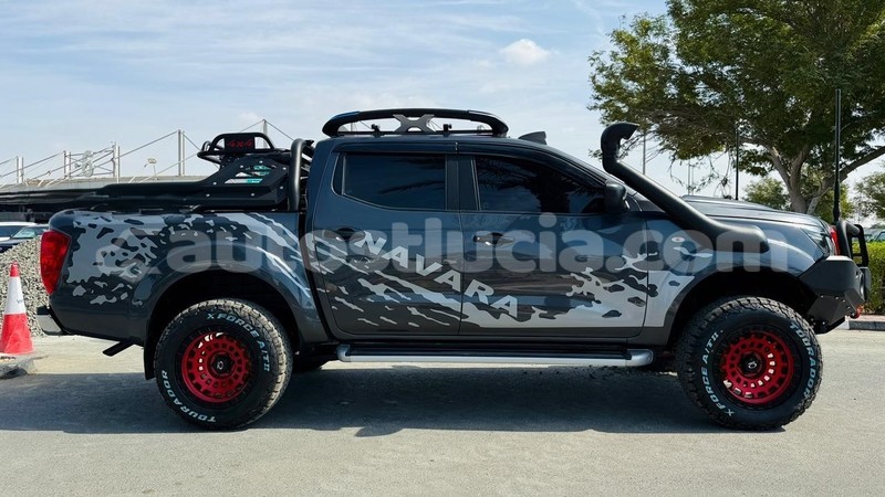 Big with watermark nissan navara anse la raye import dubai 4421