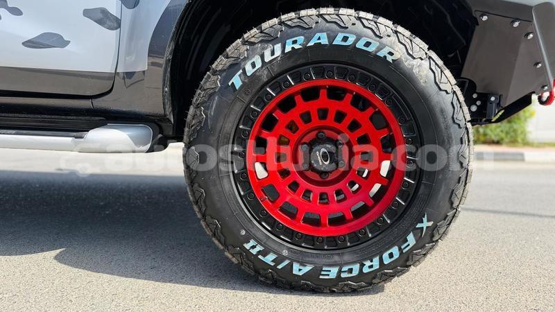 Big with watermark nissan navara anse la raye import dubai 4421