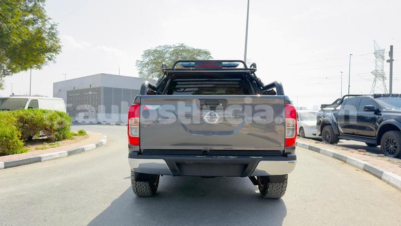 Big with watermark nissan navara anse la raye import dubai 4421