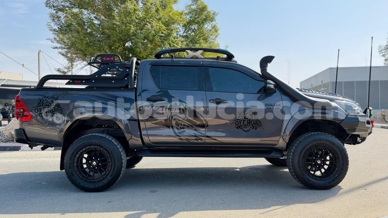Big with watermark toyota hilux anse la raye import dubai 4423