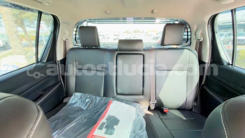 Big with watermark toyota hilux anse la raye import dubai 4423