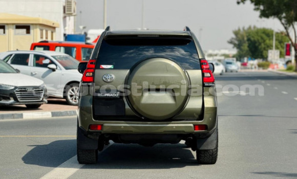 Acheter Occasion Voiture Toyota Land Cruiser Prado Vert à Import - Dubai, Anse-la-Raye Acheter Occasion Voiture Toyota Land Cruiser Prado Vert à Import - Dubai, Anse-la-Raye