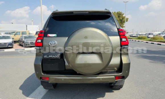 Acheter Occasion Voiture Toyota Land Cruiser Prado Vert à Import - Dubai, Anse-la-Raye Acheter Occasion Voiture Toyota Land Cruiser Prado Vert à Import - Dubai, Anse-la-Raye