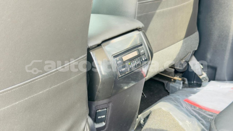 Big with watermark toyota land cruiser prado anse la raye import dubai 4427