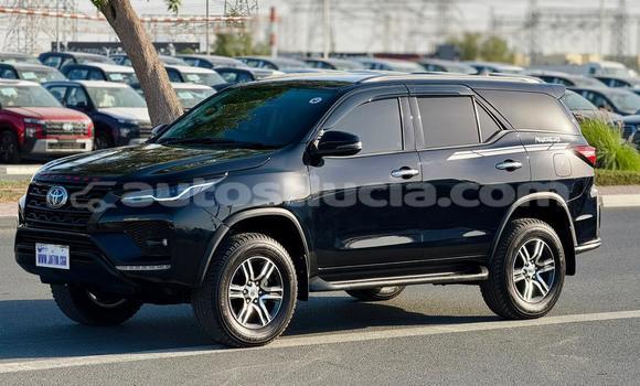 Acheter Occasion Voiture Toyota Fortuner Noir à Import - Dubai, Anse-la-Raye Acheter Occasion Voiture Toyota Fortuner Noir à Import - Dubai, Anse-la-Raye