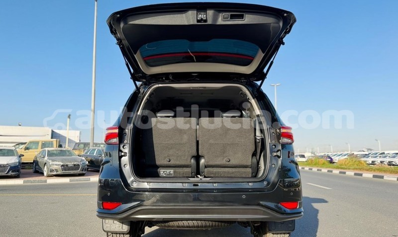 Big with watermark toyota fortuner anse la raye import dubai 4429