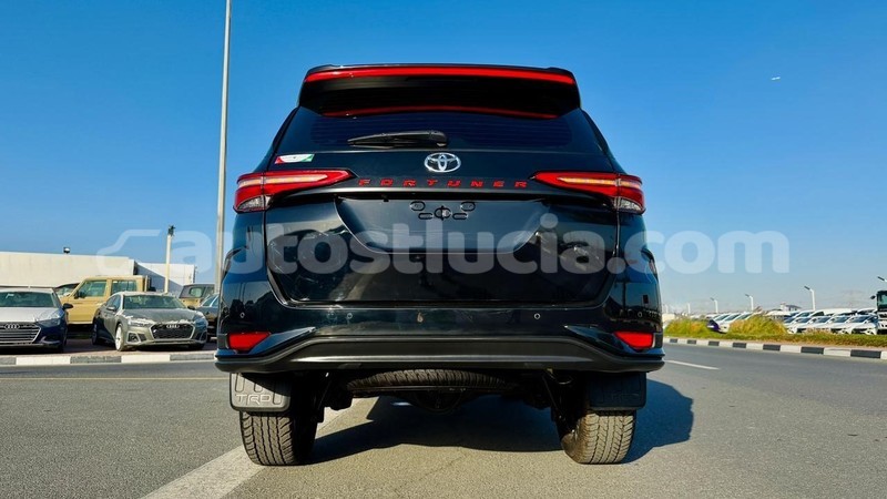 Big with watermark toyota fortuner anse la raye import dubai 4429