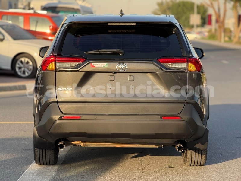 Big with watermark toyota rav4 anse la raye import dubai 4431