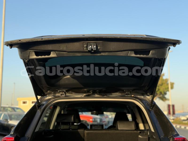 Big with watermark toyota rav4 anse la raye import dubai 4431