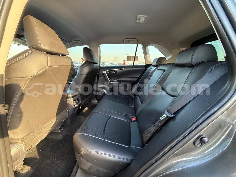 Big with watermark toyota rav4 anse la raye import dubai 4431