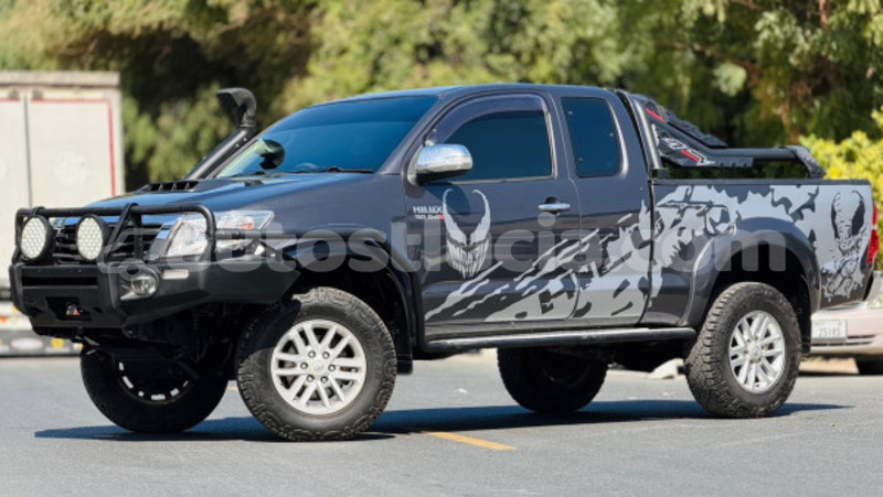 Big with watermark toyota hilux anse la raye import dubai 4432