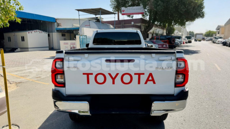 Big with watermark toyota hilux anse la raye import dubai 4433