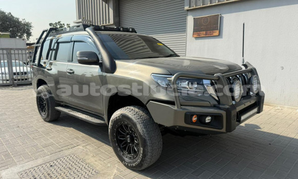 Buy Used Toyota Land Cruiser Prado Green Car in Import - Dubai in Anse-la-Raye