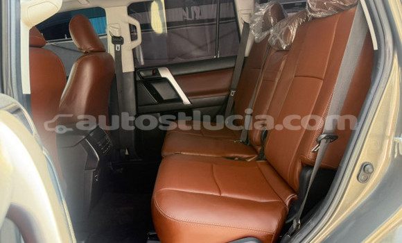 Acheter Occasion Voiture Toyota Land Cruiser Prado Vert à Import - Dubai, Anse-la-Raye Acheter Occasion Voiture Toyota Land Cruiser Prado Vert à Import - Dubai, Anse-la-Raye
