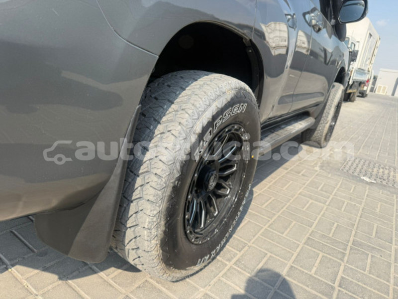 Big with watermark toyota land cruiser prado anse la raye import dubai 4434